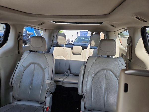 2019 CHRYSLER PACIFICA Limited — SUVN