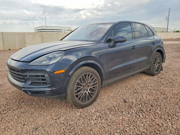 2022 PORSCHE CAYENNE
