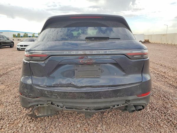 2022 PORSCHE CAYENNE