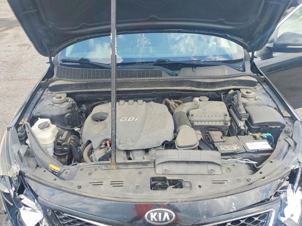 2015 KIA OPTIMA GL - Middle-low
