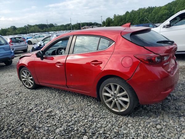 2017 MAZDA 3