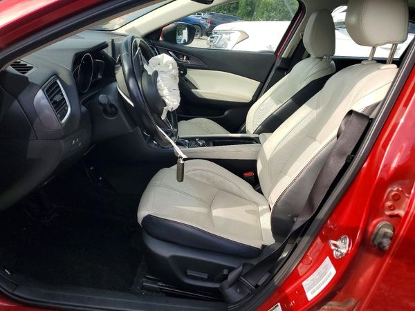 2017 MAZDA 3