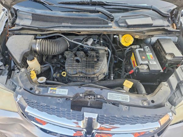2014 DODGE GRAND CARAVAN SE