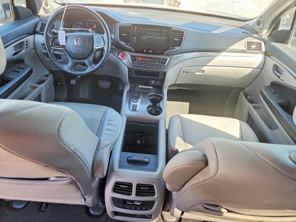 2021 HONDA PILOT SE