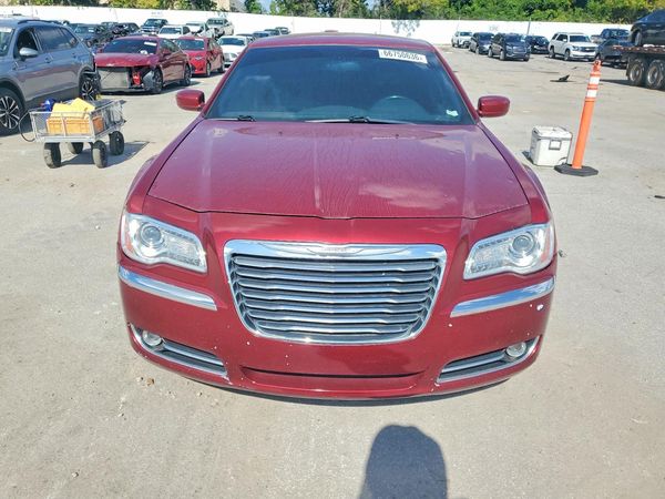 2013 CHRYSLER 300