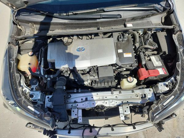 2019 TOYOTA PRIUS