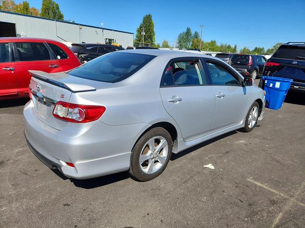 2013 TOYOTA COROLLA
