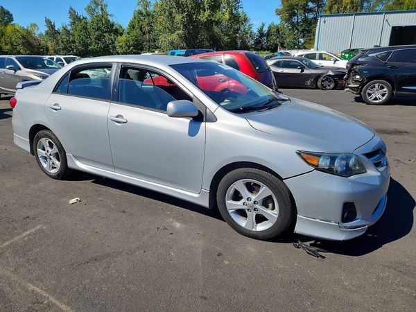 2013 TOYOTA COROLLA