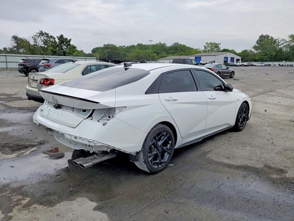 2025 HYUNDAI ELANTRA