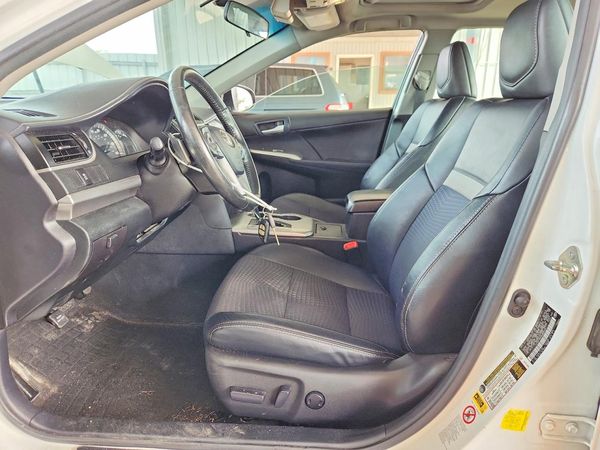 2014 TOYOTA CAMRY — DENT