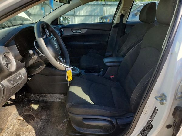 2021 KIA FORTE FE, LXS