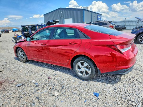 2022 HYUNDAI ELANTRA SE