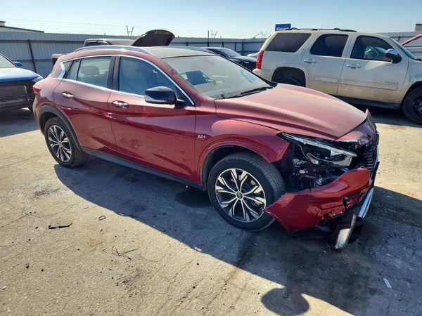 2018 INFINITI QX30