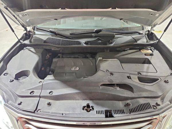 2013 LEXUS RX — Engine bay