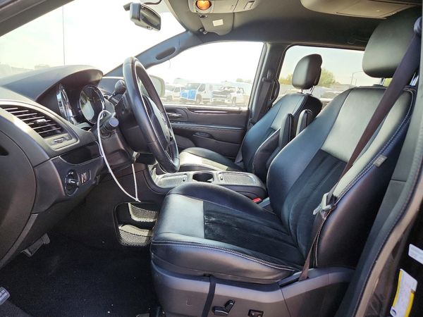 2015 DODGE CARAVAN SXT — DENT