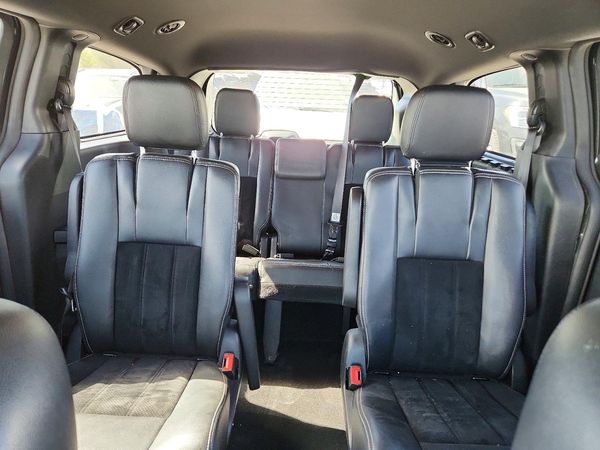 2015 DODGE CARAVAN SXT — SUVN