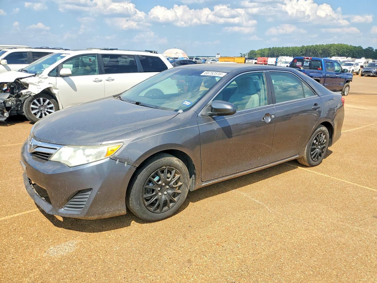 2013 TOYOTA CAMRY