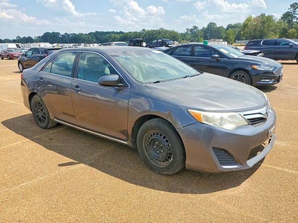 2013 TOYOTA CAMRY