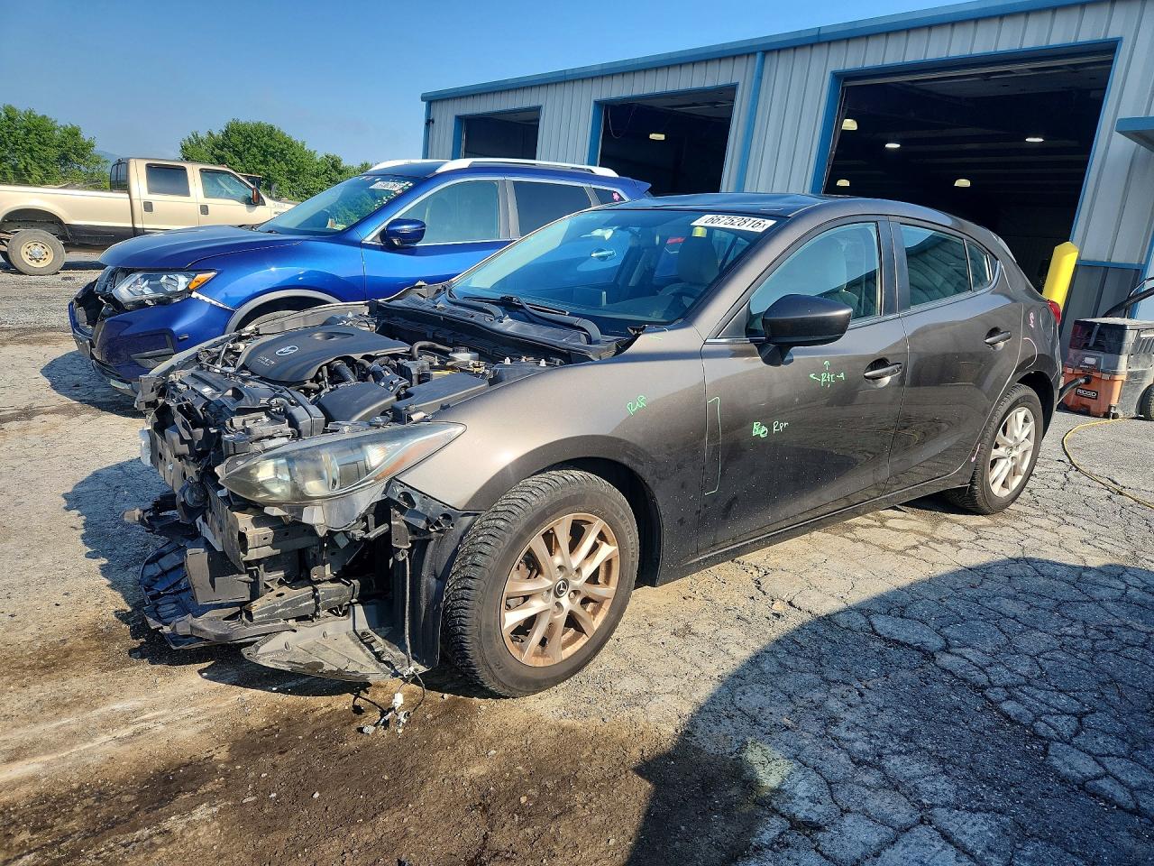 2014 MAZDA 3