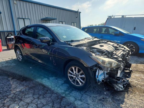 2014 MAZDA 3