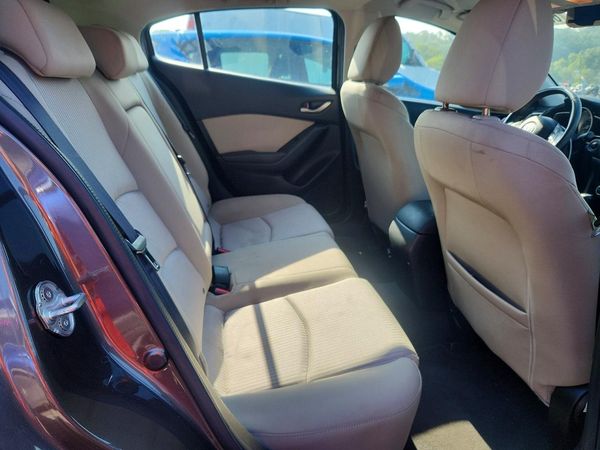 2014 MAZDA 3
