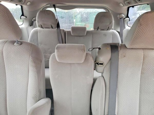2013 TOYOTA SIENNA