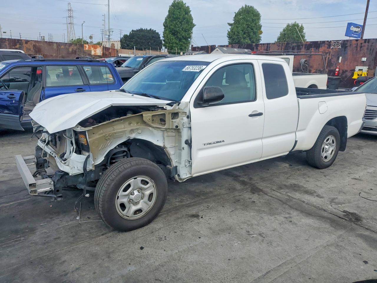 2015 TOYOTA TACOMA Delux Grade