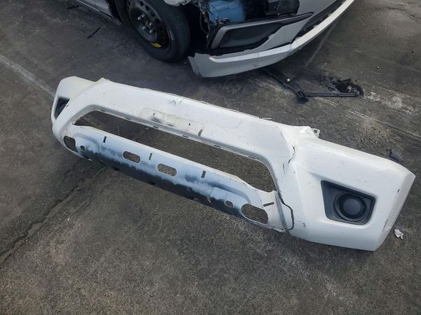 2015 TOYOTA TACOMA Delux Grade