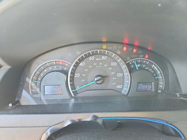 2012 TOYOTA CAMRY
