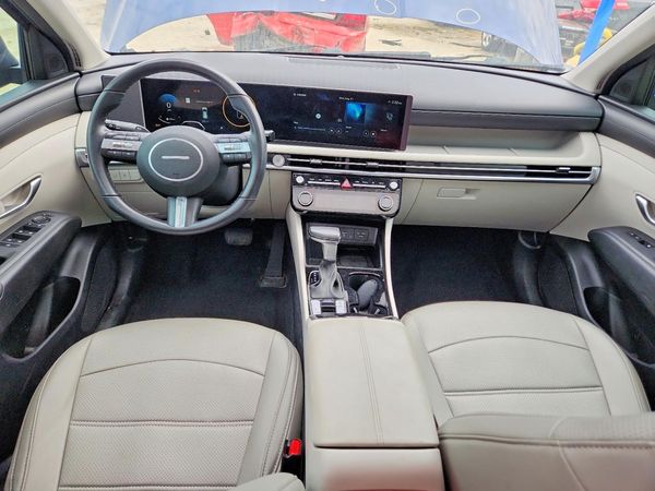 2025 HYUNDAI TUCSON