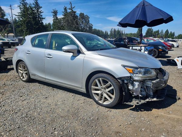 2016 LEXUS CT 200h