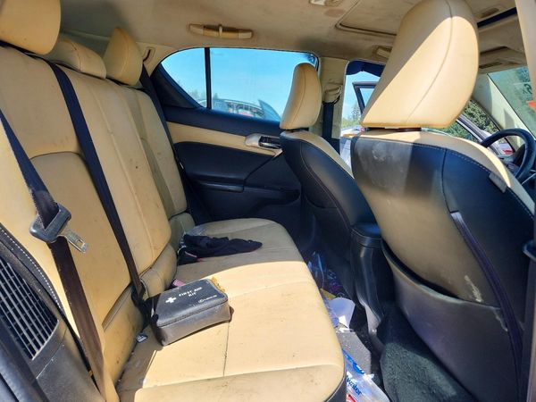 2016 LEXUS CT 200h