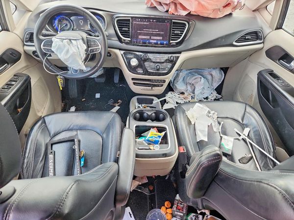 2022 CHRYSLER PACIFICA Touring L