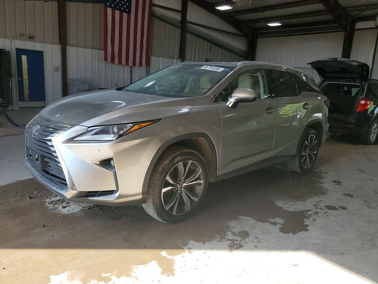 2018 LEXUS RX 350/350 F Sport — Front 3/4