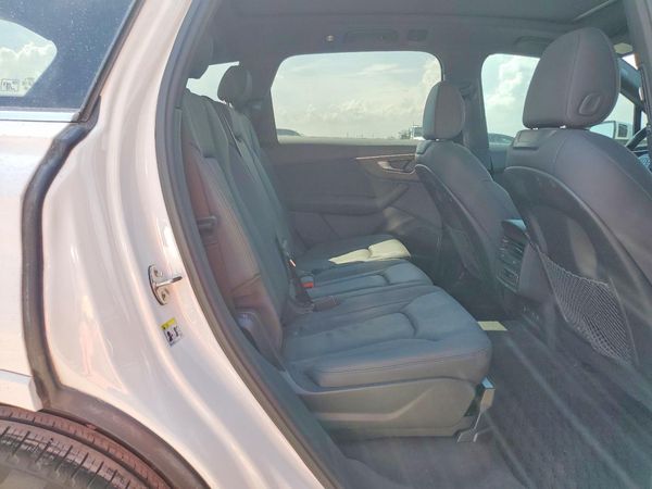 2021 AUDI Q7