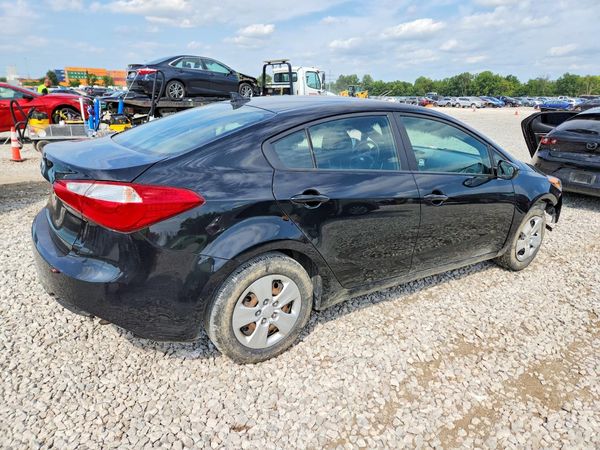 2016 KIA FORTE
