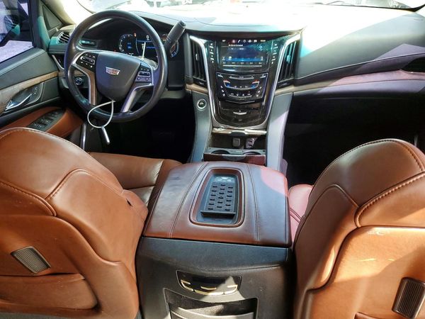 2016 CADILLAC ESCALADE