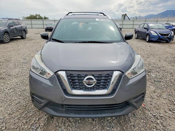 2019 NISSAN KICKS