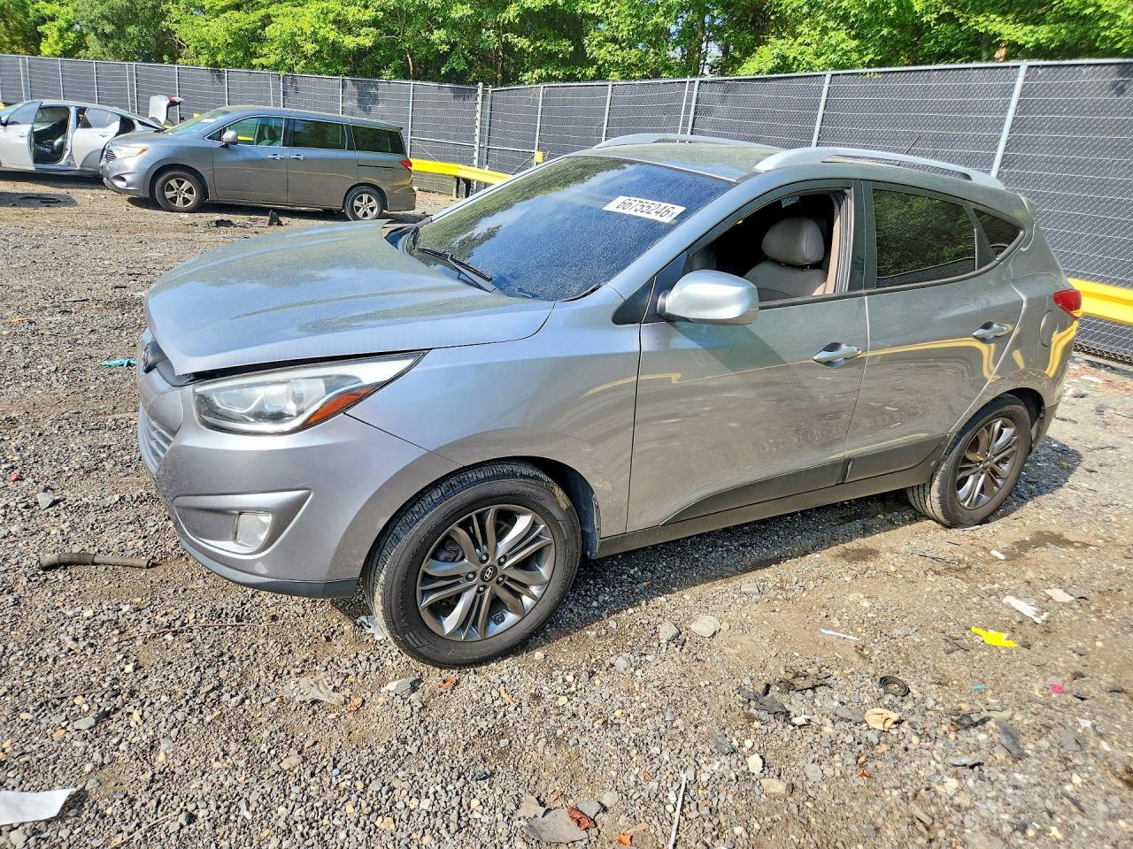 2014 HYUNDAI TUCSON GLS (Middle Level)
