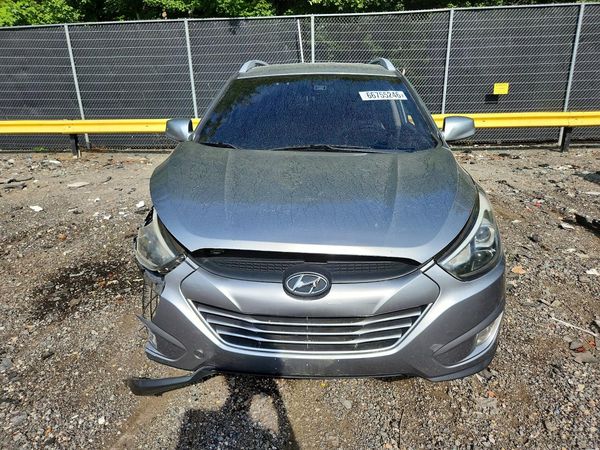2014 HYUNDAI TUCSON GLS (Middle Level)