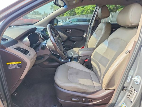 2014 HYUNDAI TUCSON GLS (Middle Level)