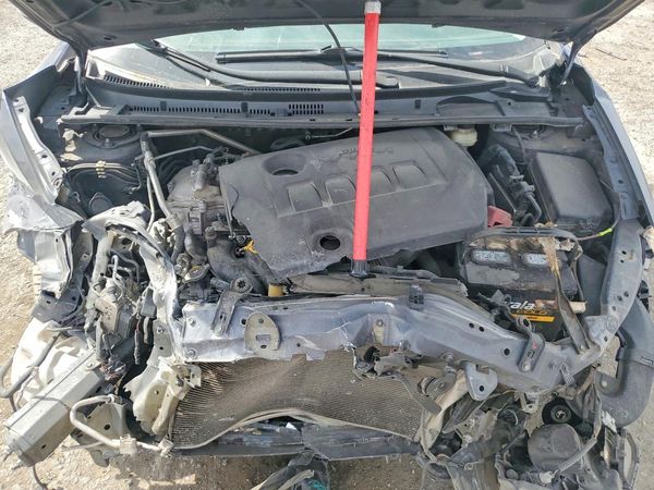 2016 TOYOTA COROLLA L/LE — Engine bay