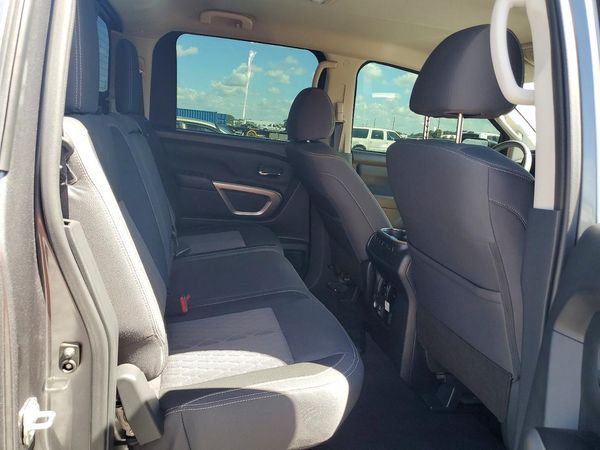 2023 NISSAN TITAN