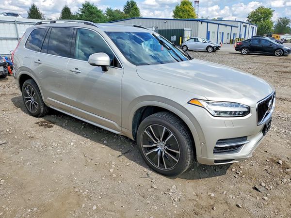 2016 VOLVO XC90 SV42 Momentum — Passenger 3/4