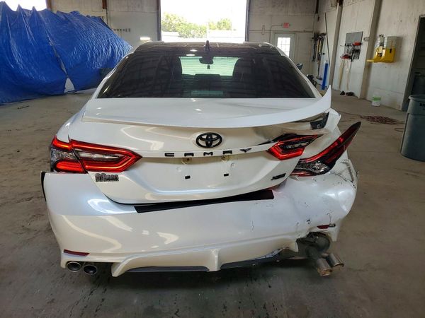 2022 TOYOTA CAMRY