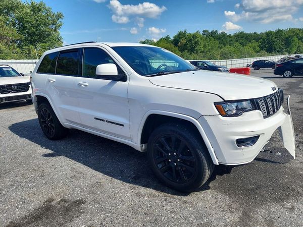 2018 JEEP GRAND CHEROKEE Laredo