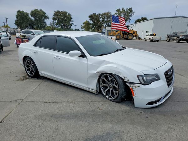 2018 CHRYSLER 300
