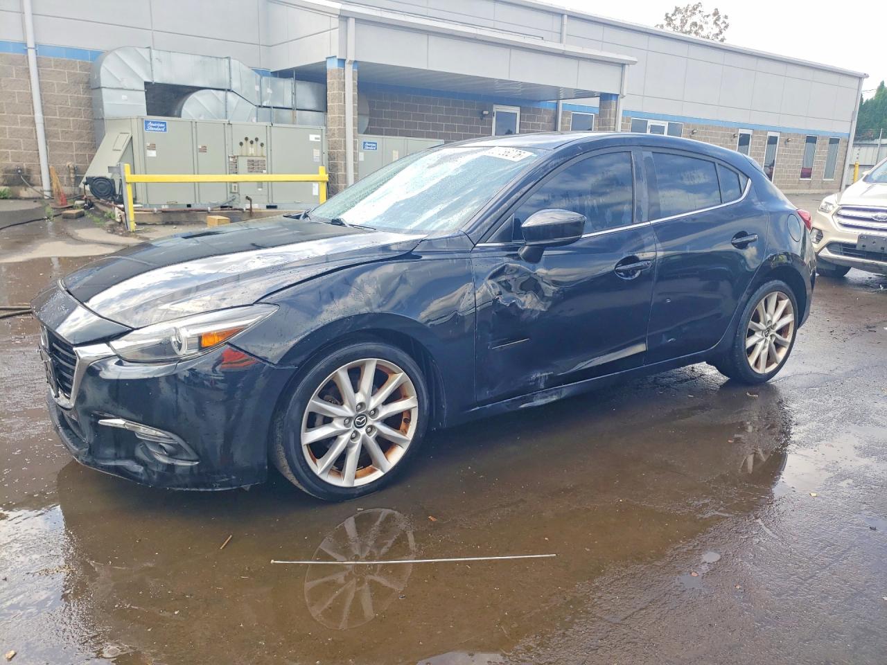 2017 MAZDA 3