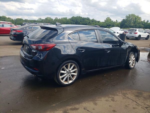 2017 MAZDA 3