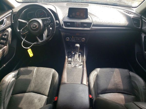2017 MAZDA 3